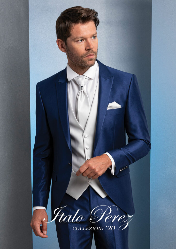 giacca-collo-a-lancia-blu-gilet-chiaro-italo-perez